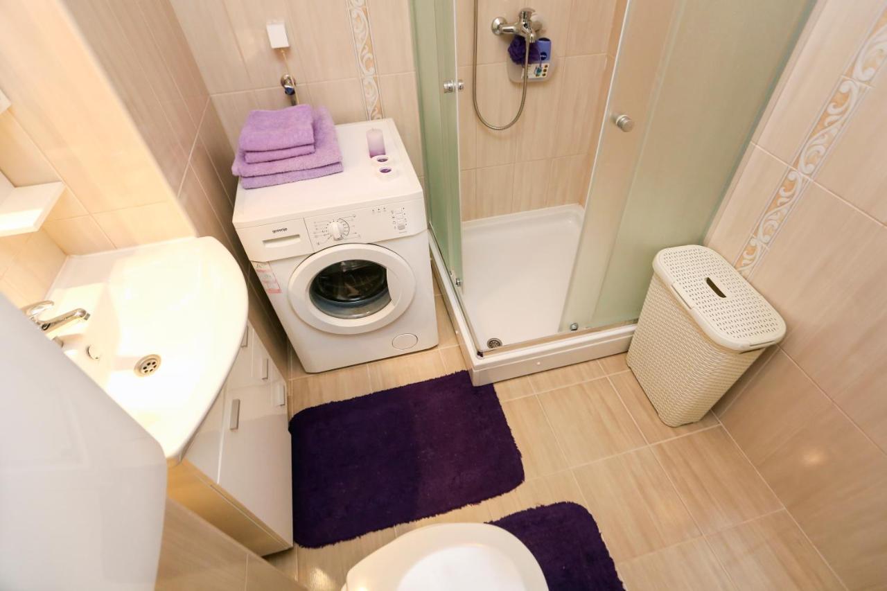 Modern Apartment With Free Parking Novi Sad Bagian luar foto